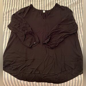 Black Old Navy Slight V-Neck Long sleeved Top XXL